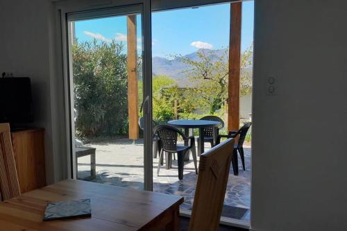 Vue sur la chaine des Pyrénées - Apartment - Lourdes