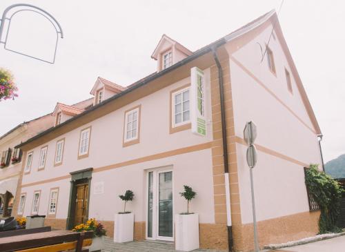. Apartma LIMA