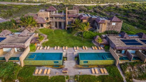 Kenoa - Exclusive Beach Spa & Resort - 숙소 외관