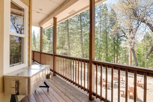 Secluded Pioneer Escape with Furnished Decks and Grill in Pioneer (CA)