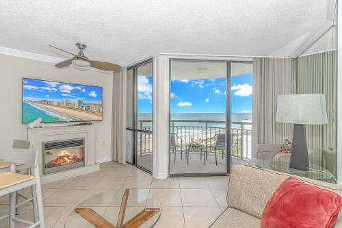 Gorgeous Ocean View King Suite! Meridian Plaza 1005 - Perfect for 2 guests!