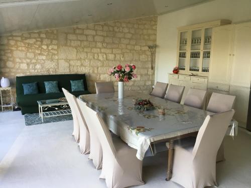 Iekārtas, Maison de Jade in Noailles (Midi-Pyrenees)