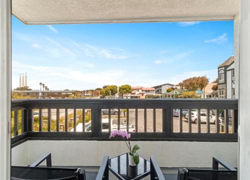 Ascot Suites Room Type - Quadruple Room with Balcony