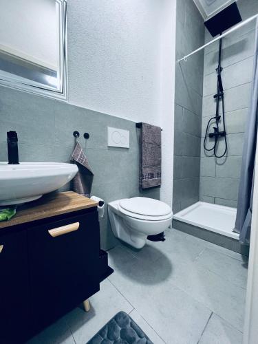 Traumhaftes 1-Zi Apartment mit Gartennutzung Nähe Krefeld HBF in Krefeld, Deutschland