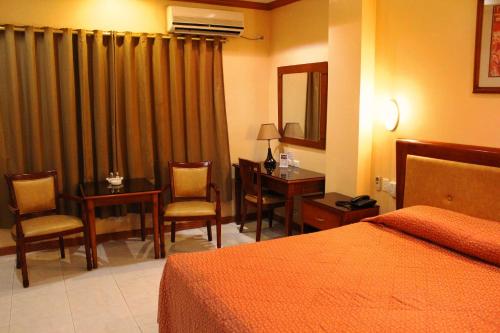 room detail thumbnail 0