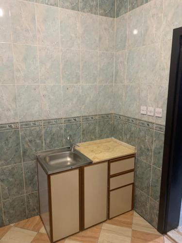 Bathroom, شقق قمه 2 in Yanbu