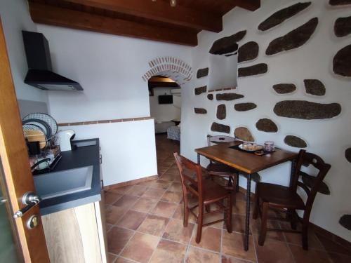 Kitchen, La Corte Dei Baroni in Loceri