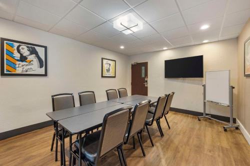 贝斯特韦斯特PLUS纳什维尔机场酒店 - BNA