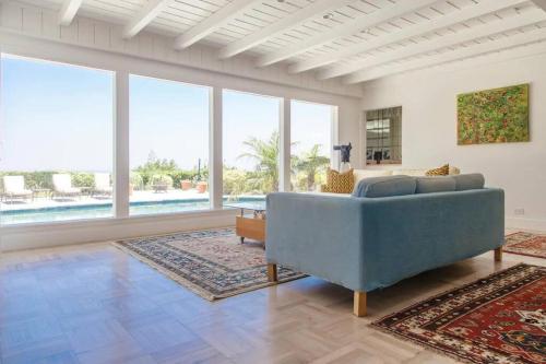 Amazing View-Pool-Spa Home Near Universal Studios & Beverly Hills in Los Angeles, USA