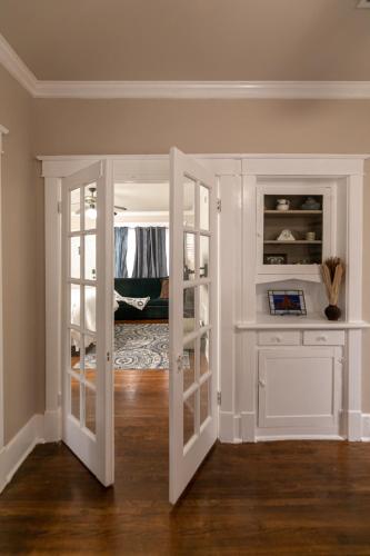 Memphis Belvedere Suites Lower King 1 bedroom near Overton Park