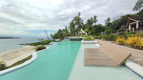 Kembali CONDO Resort with Sea View