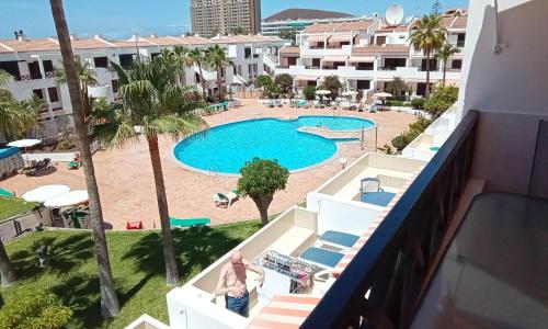 Under The Lime, beautiful apartment Los Cristianos - Tap to explore photos