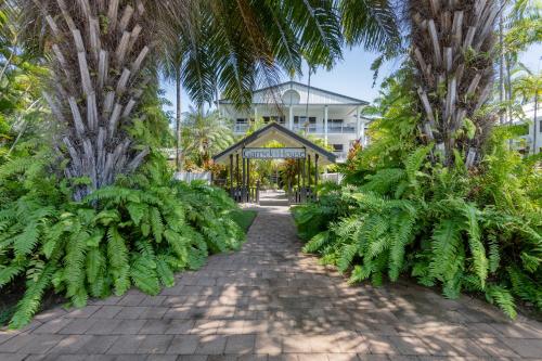 Studio Apartment with Patio room in Garrick House