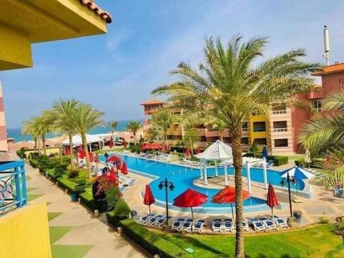 Sun studios in porto south beach families only — Hotel in Ataqah
