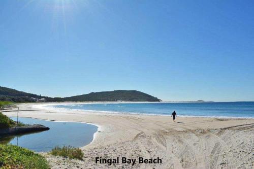 Beach, Fingal Bay Coastal Retreat 1 12 Marine Dr fantastic ground floor duplex in Fingal Bay