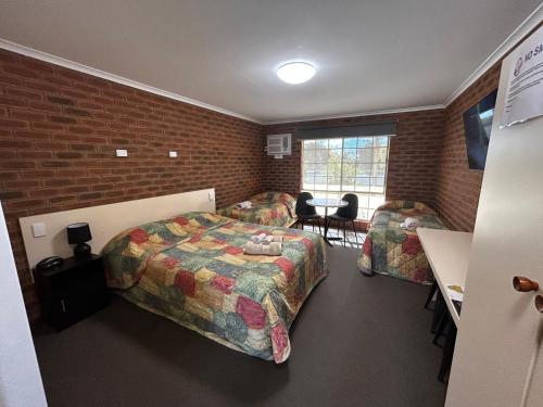 Balranald Colony Inn Motel