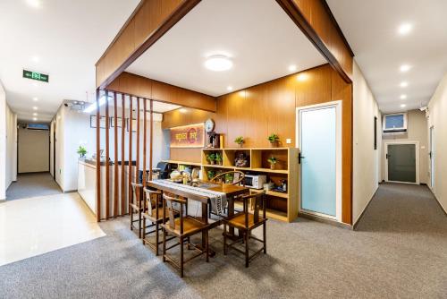 Happy Dragon Hotel National Art Museum Metro Forbidden City – Beijing, NY