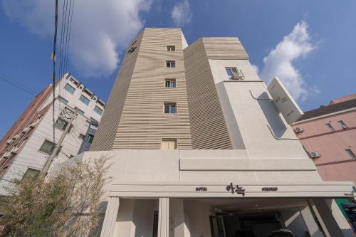 Aank Hotel Cheonan Station 1