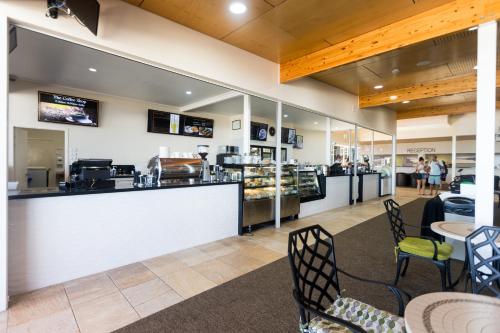 Restaurante, Tangalooma Island Resort in Tangalooma