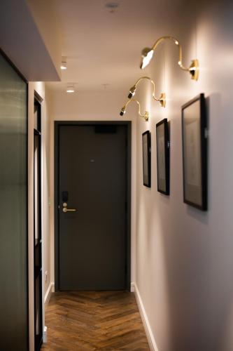 The Sarah by Urban Rest - image 10