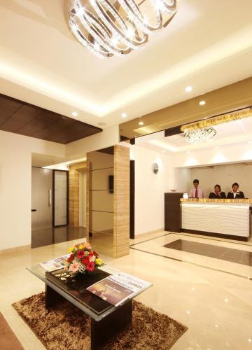 大廳, 哥倫布旅館 (Hotel Columbus) in 孟買