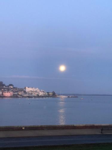 Utsikt, Cozy coastguard cottage with sea views in East Cowes