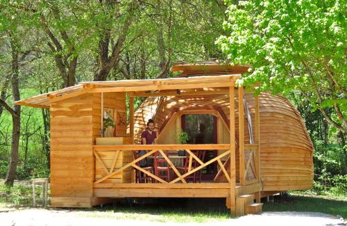 Habitat Createur - Hebergements insolites au camping municipal "Les Ecureuils" in Recoubeau - Jansac