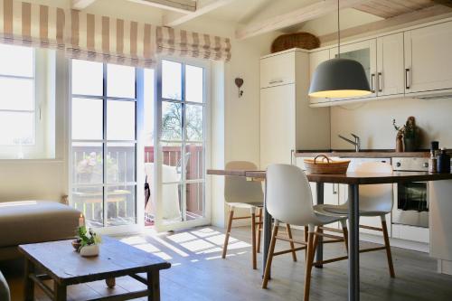 Kitchen, Ferienwohnung "Luttmoor" an der Nordsee in Reussenkoge