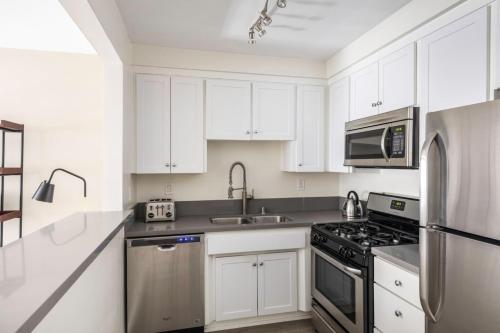 Santa Monica 1BR w Rooftop nr Santa Monica Pier LAX-297, Los Angeles (fotografie 6)