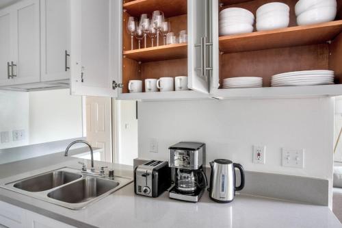 Marina Del Rey 1br w gym bbq nr Venice Beach LAX-879, Los Angeles (fotografie 10)