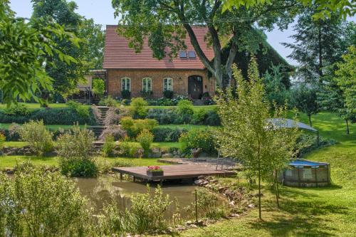 Stara Szkola Trzcin 20 - Accommodation - Trzcin