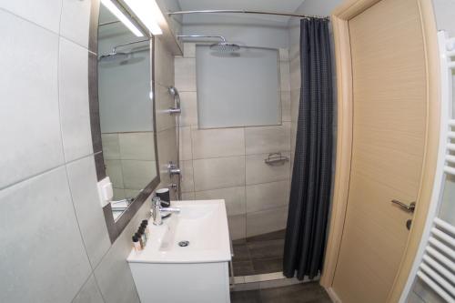 Connect Studios & Apartments - image 6