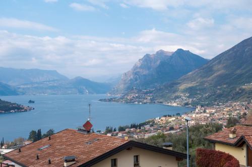  De Gasperi 14 in Sale Marasino