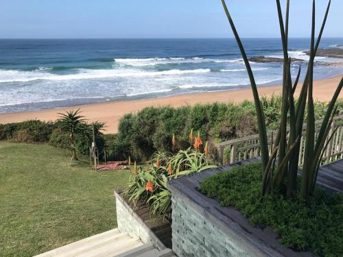 Milkwood Beach Front House