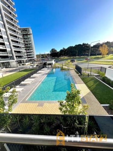 Fab in Phillip - 2bd 2bth Apt - Close to CBR Hospital - image 4