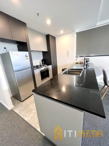 Fab in Phillip - 2bd 2bth Apt - Close to CBR Hospital