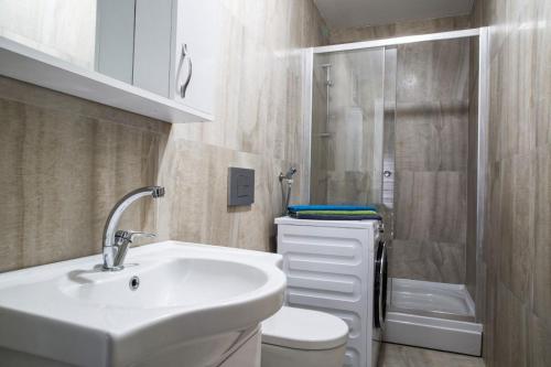4+1 LEVENT SUITES