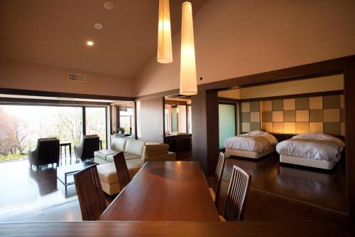 Presidential Suite with Open-Air Bath - Buffet Breakfast + Buffet Dinner Included