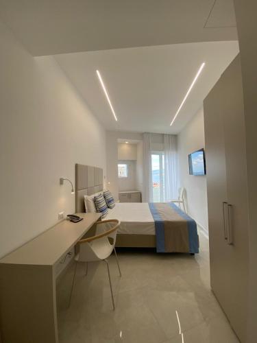 Hotel Lucia – Castellammare di Stabia, CO