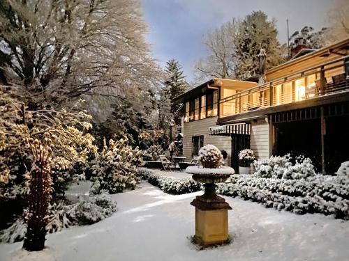 Kert, Belle Le Vie in Ferny Creek