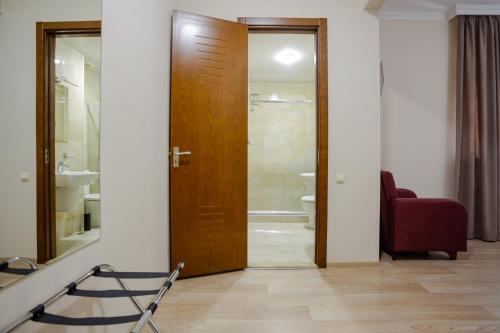 Daisi Sunset Hotel – Batumi, IL