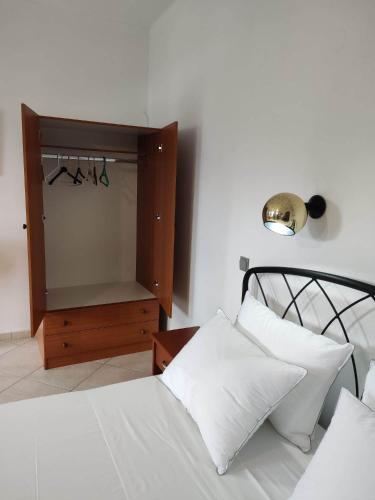 Tilos Fantasy Apartments - Tap to explore photos