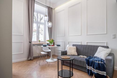 Select Suites by MB Apartments 2