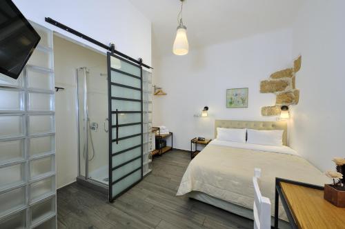 Dryades & Orion Hotel - image 11