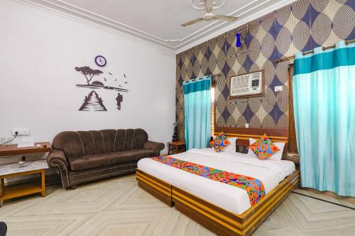 FabHotel Raka Inn