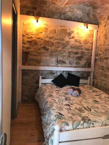 Chambre atypique dans une cave voutée - Accommodation - Saint-Genest-de-Bauzon