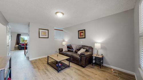 Aurora 3 King Beds Updated Upper Unit Quincy Lake in Centennial (CO)
