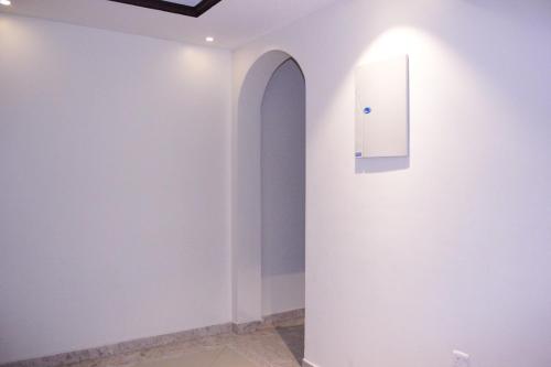 Deluxe Studio image 3