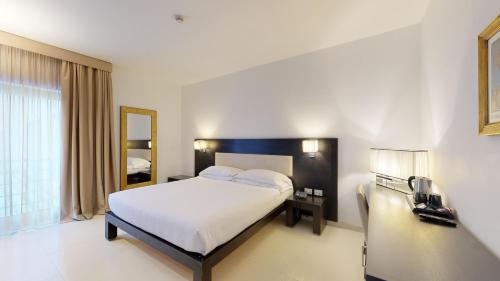 1 queen bed