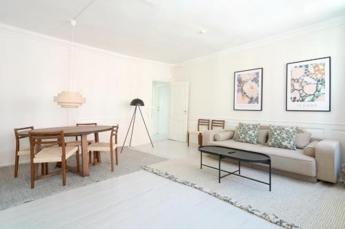 Cozy Apartments in Heart of Copenhagen Near Strøget & Højbro Plads, Copenhague